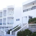 Zeus מלון 2*