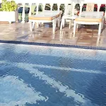 Zeus Hotel 2*